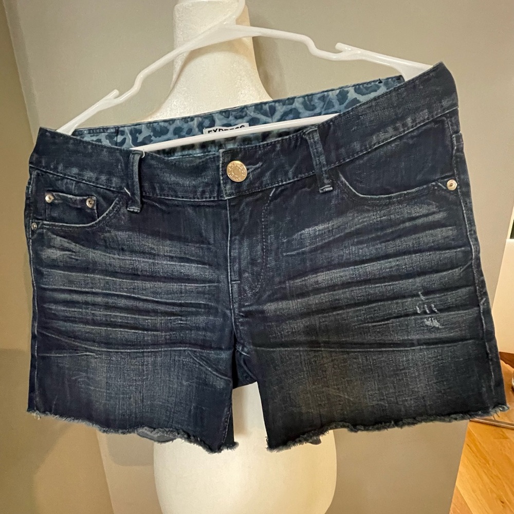Express Women’s Jean Shorts Size 6